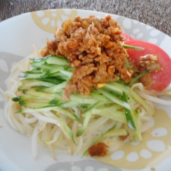 ピリ辛肉味噌豆乳冷やしうどん レシピ 作り方 By Mococo05 楽天レシピ ピリ辛肉味噌豆乳冷やしうどん レシピ 作り方 By Mococo05 楽天レシピ